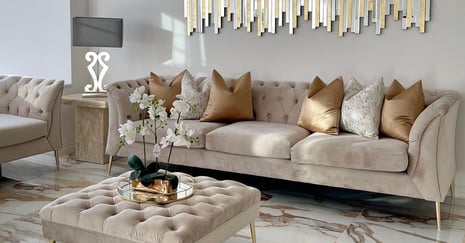 Poznaj styl glamour – definicja, cechy, inspiracje