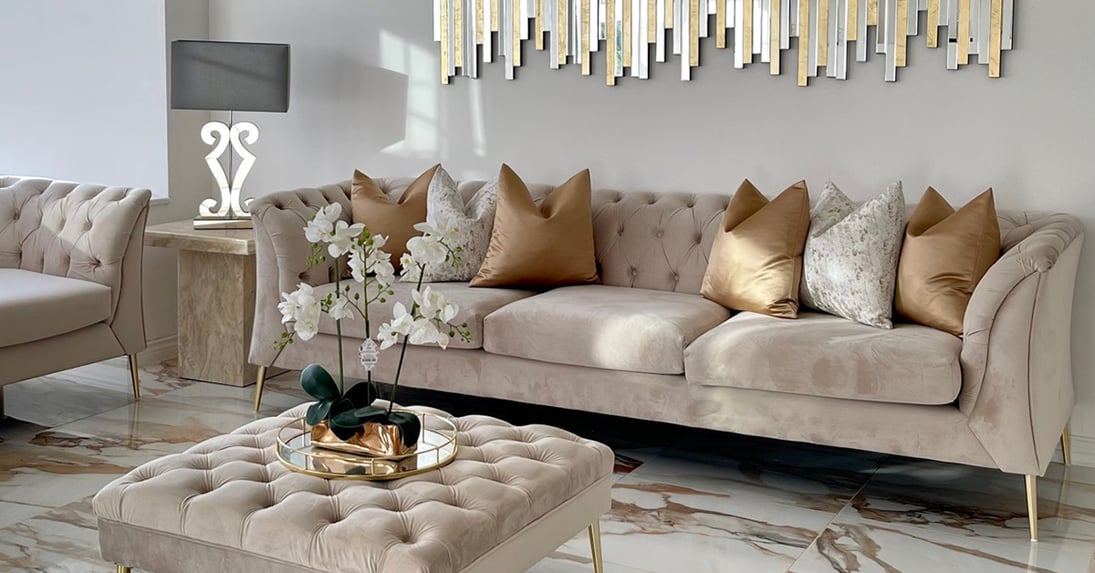Poznaj styl glamour – definicja, cechy, inspiracje